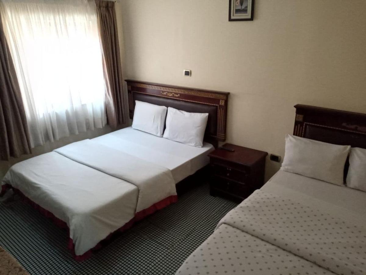 Lucy Guest House Addis Abeba Esterno foto